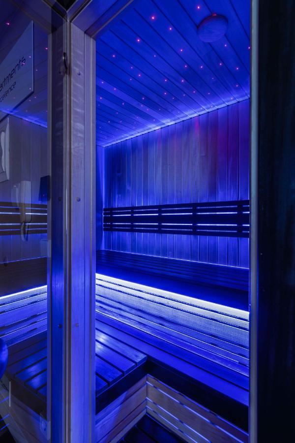 Sky Flat Jacuzzi 27 Floor Lägenhet Klaipėda Exteriör bild